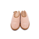 chinelo-pele-borrego-natural-frente