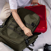 cubo-embalagem-organizador-viagem-fiesta-red-medium-cabinzero-lifestyle2-vermelho