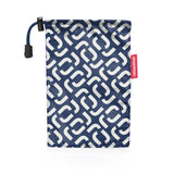 foldable_raincoat_Reisenthel_on_case_signature-navy-azul-marinho