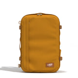 mochila-classic-plus-42l-orange-chill-cabinzero-frente-ocre