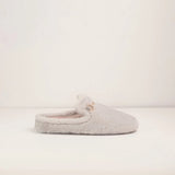 pantufa-pelo-cintia-cinza-lado