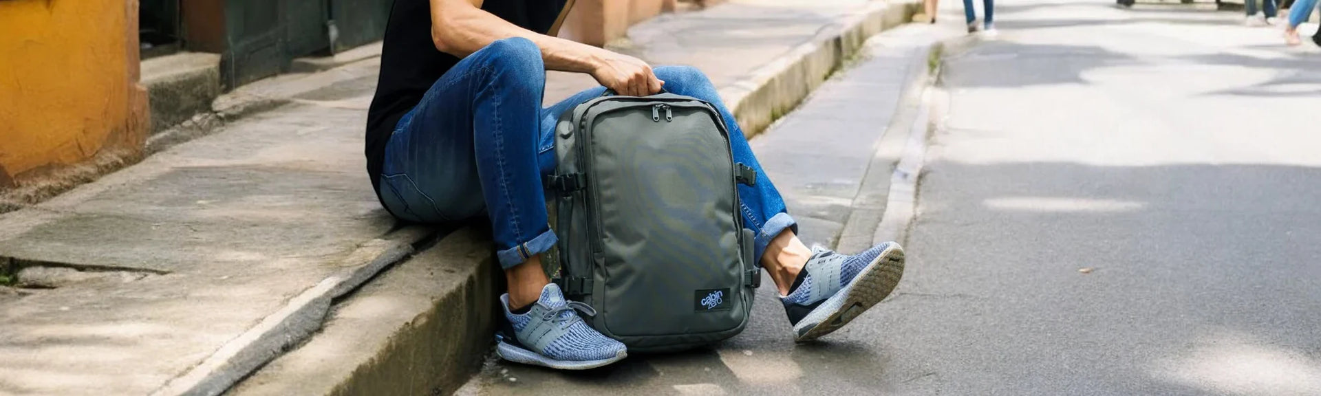 Cabin zero classic backpack in sage forest green
