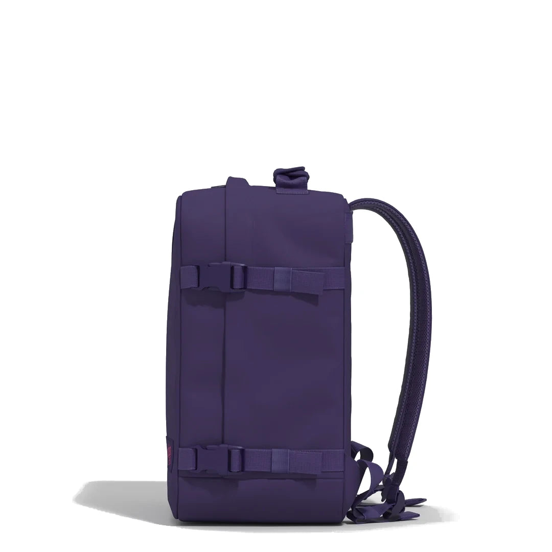 CLASSIC-36L-2025-WEB-SOLACE-SKY-RIGHT