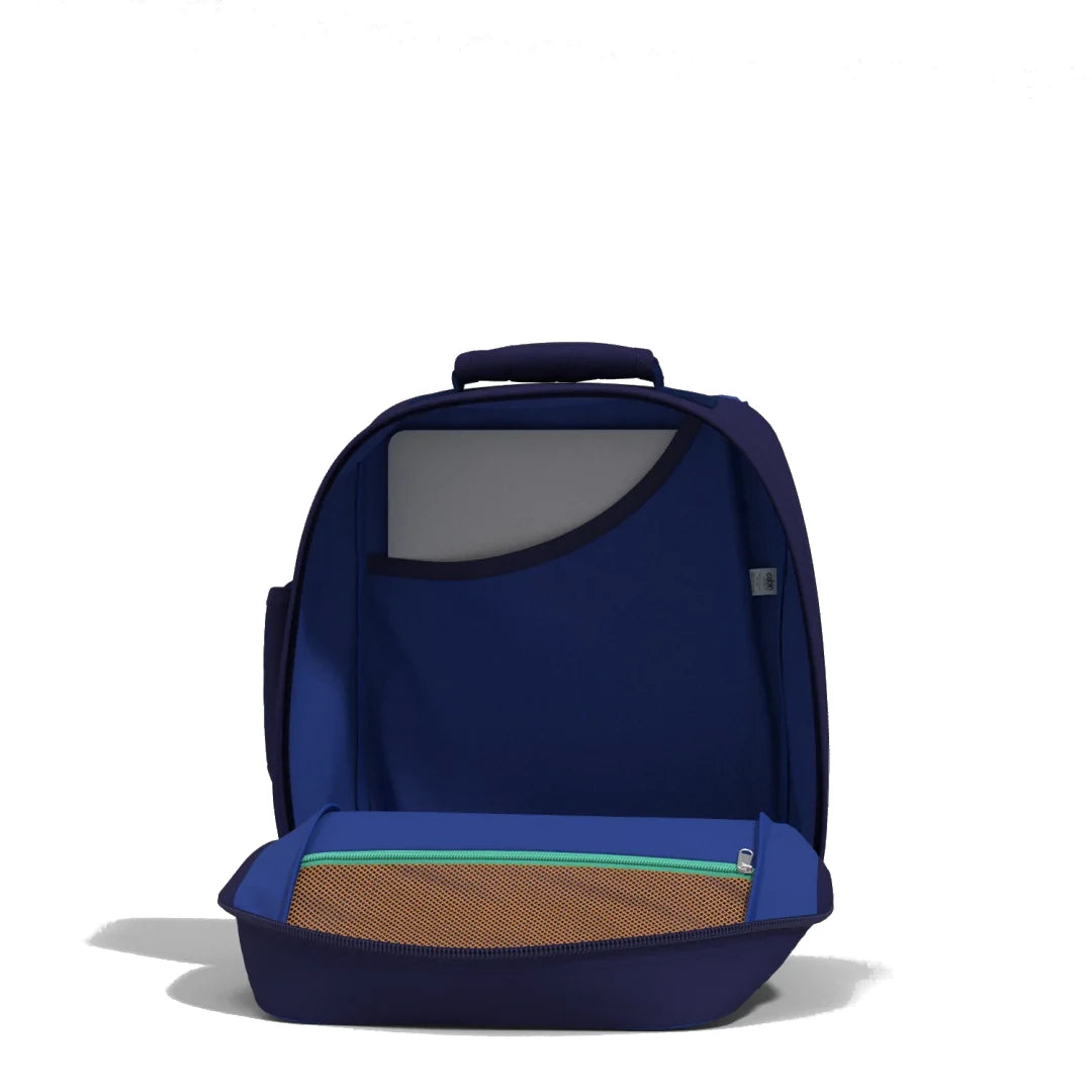 CLASSIC-36L-DEEP-OCEAN-LAPTOP-VIEW