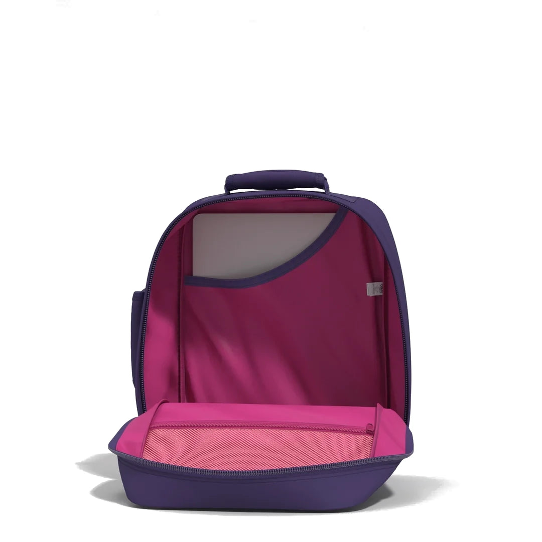 CLASSIC-44L-INSIDE-LAPTOP-SOLACE-SKY-LAPTOP-VIEW