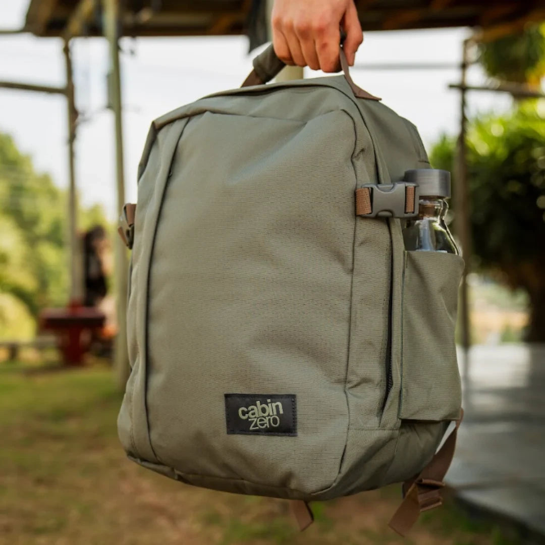CLASSIC-TECH-28L-GEORGIAN-KHAKI-FRONT_lifestyle