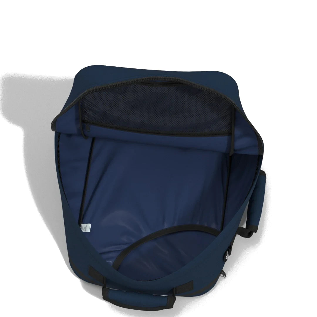 CLASSIC-TECH-28L-NAVY-LINING-VIEW