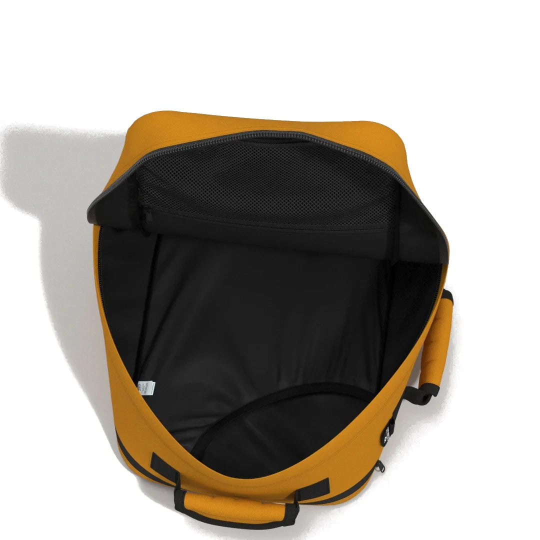 CLASSIC-TECH-28L-ORANGE-CHILL-LINING-VIEW