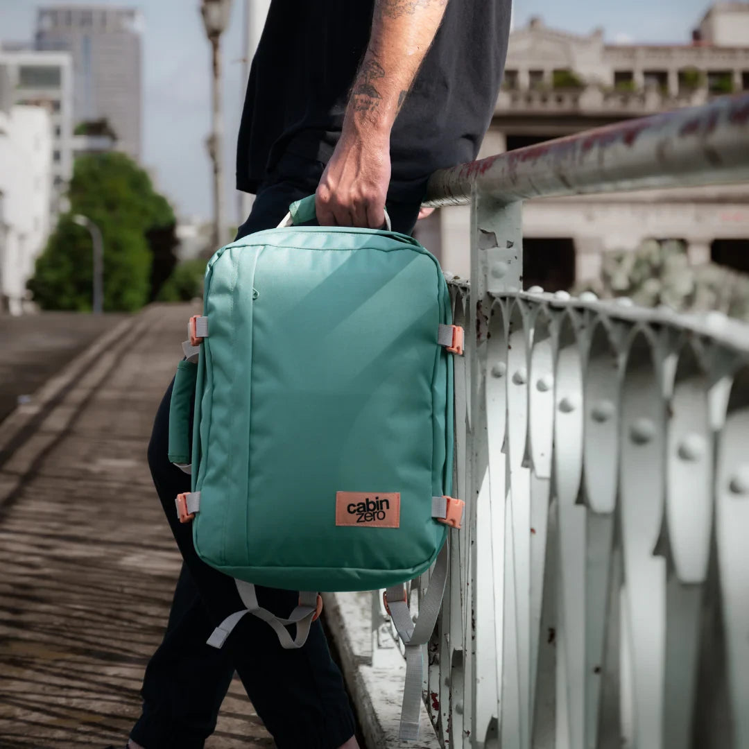 Classic_Cabin_Backpack_28L_Sage_Forest2