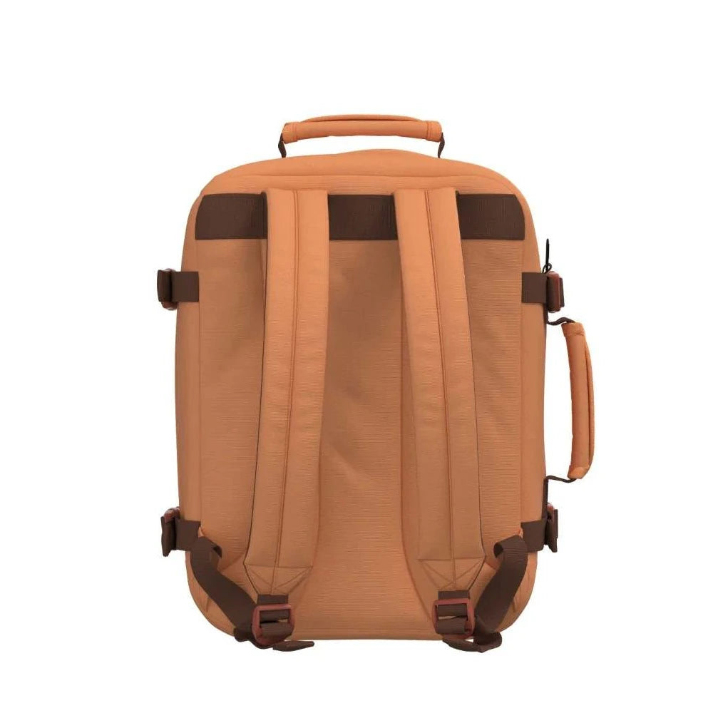 Mochila-Classic-28L-tras-gobi-sands-Cabin-Zero-ferrugem