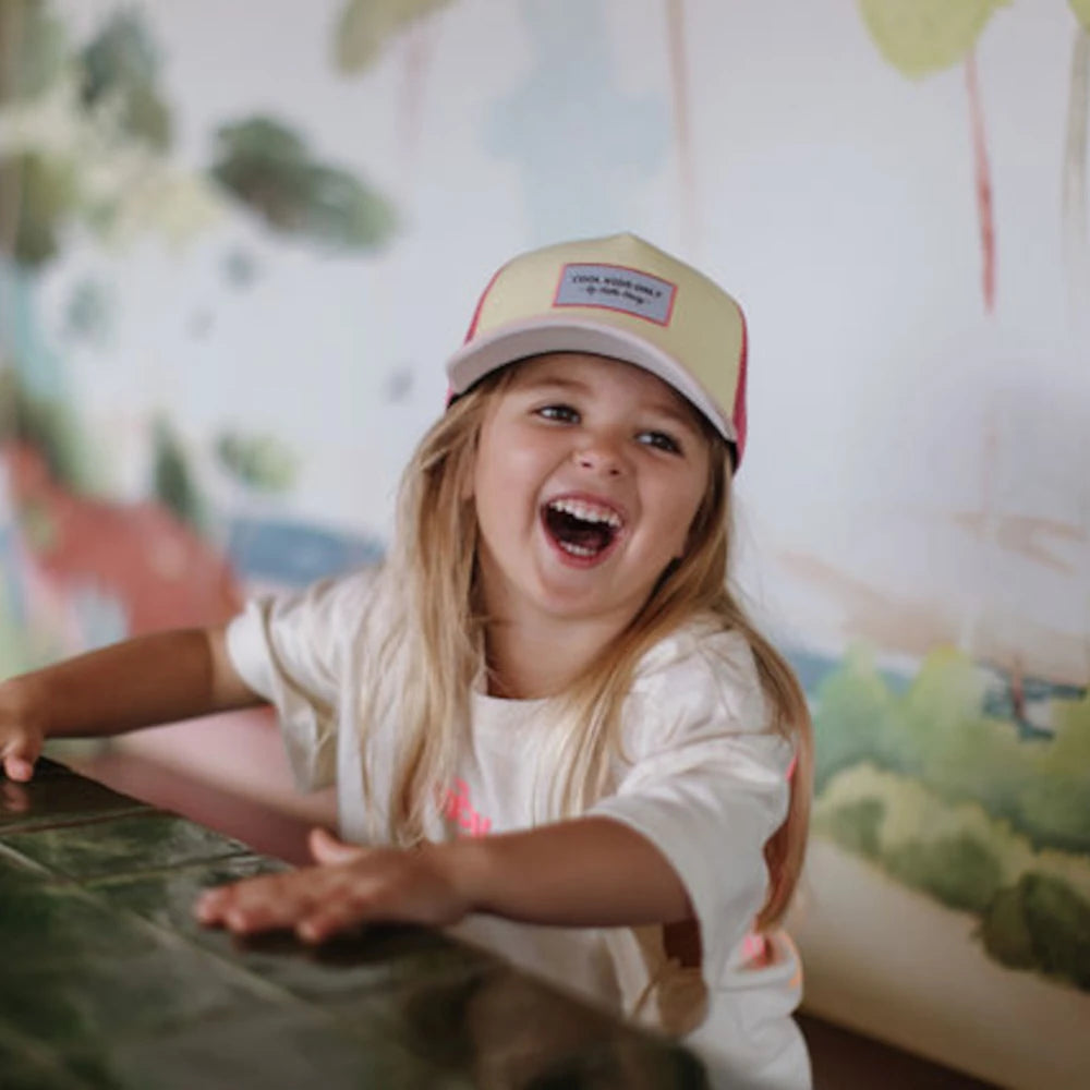 bone-infantil-hello-hossy-mini-chupa-lifestyle1