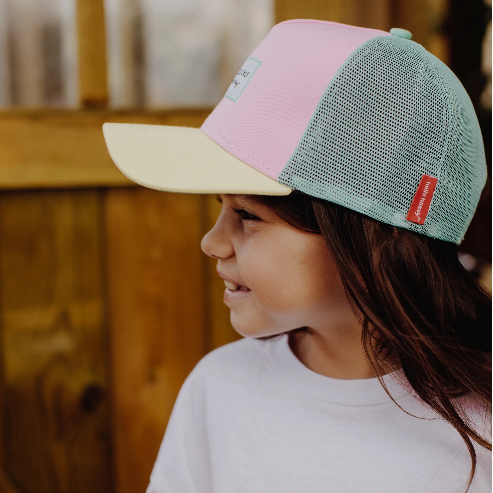 bone-infantil-hello-hossy-mini-poppy-lifestyle