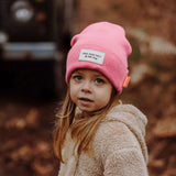 gorro-urban-chine-hello-hossy-fuchia-lifestyle