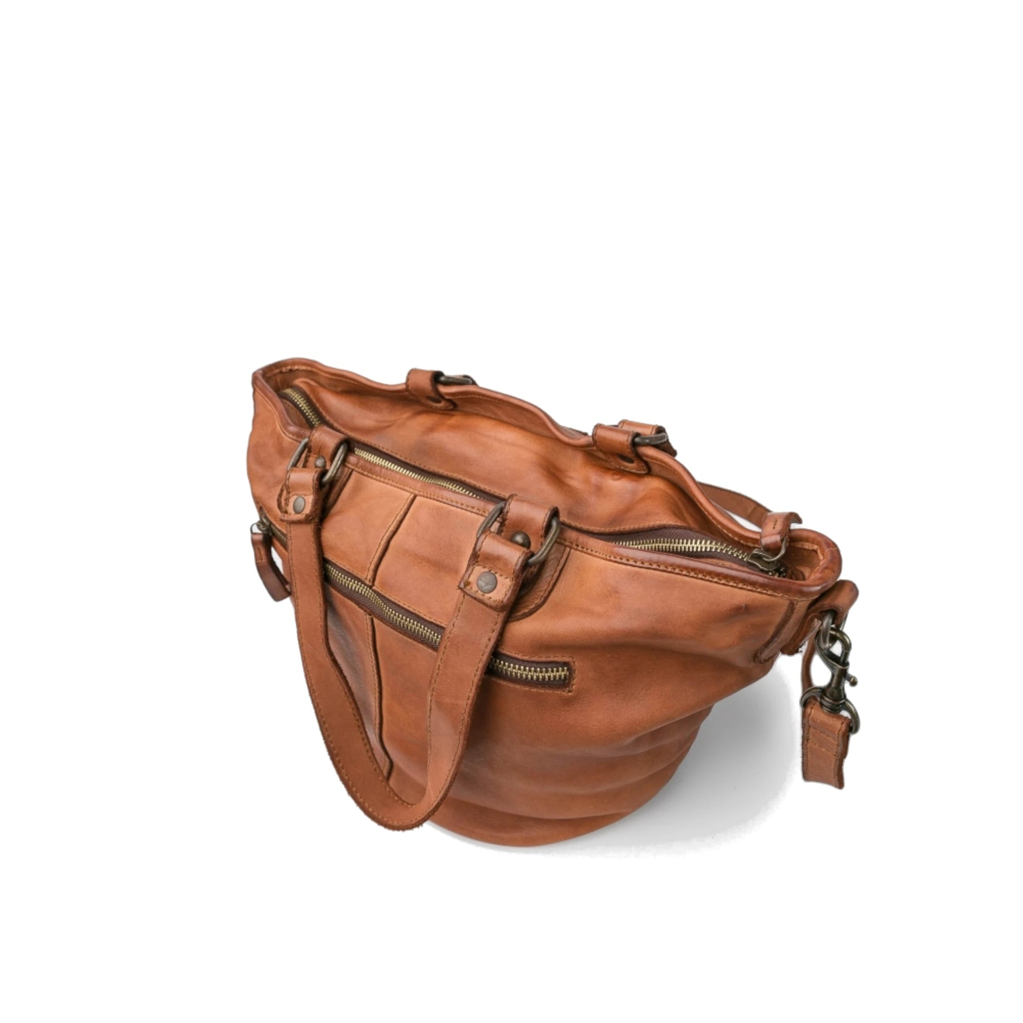 leather-shoulder-bag-biba-boston-bt28-camel-detail