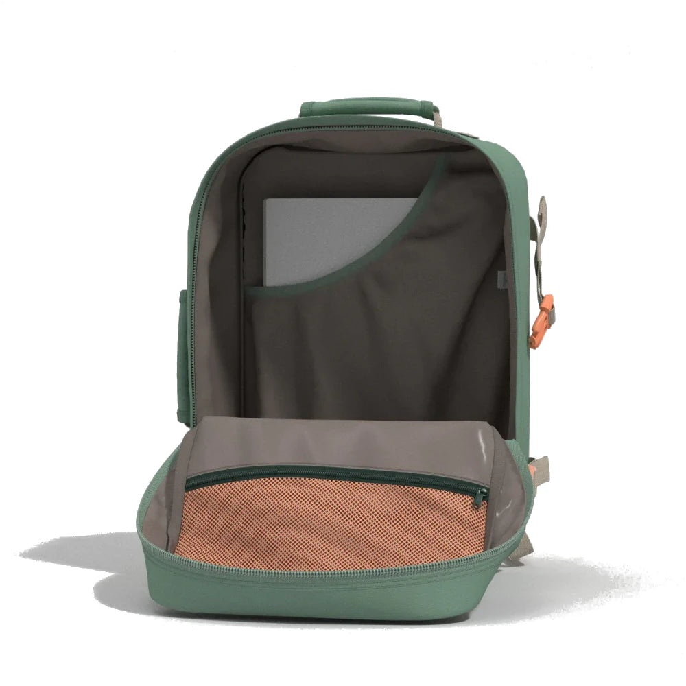 mochila-classic-36L-sage-forest-cabin-zero-interior-verde-agua