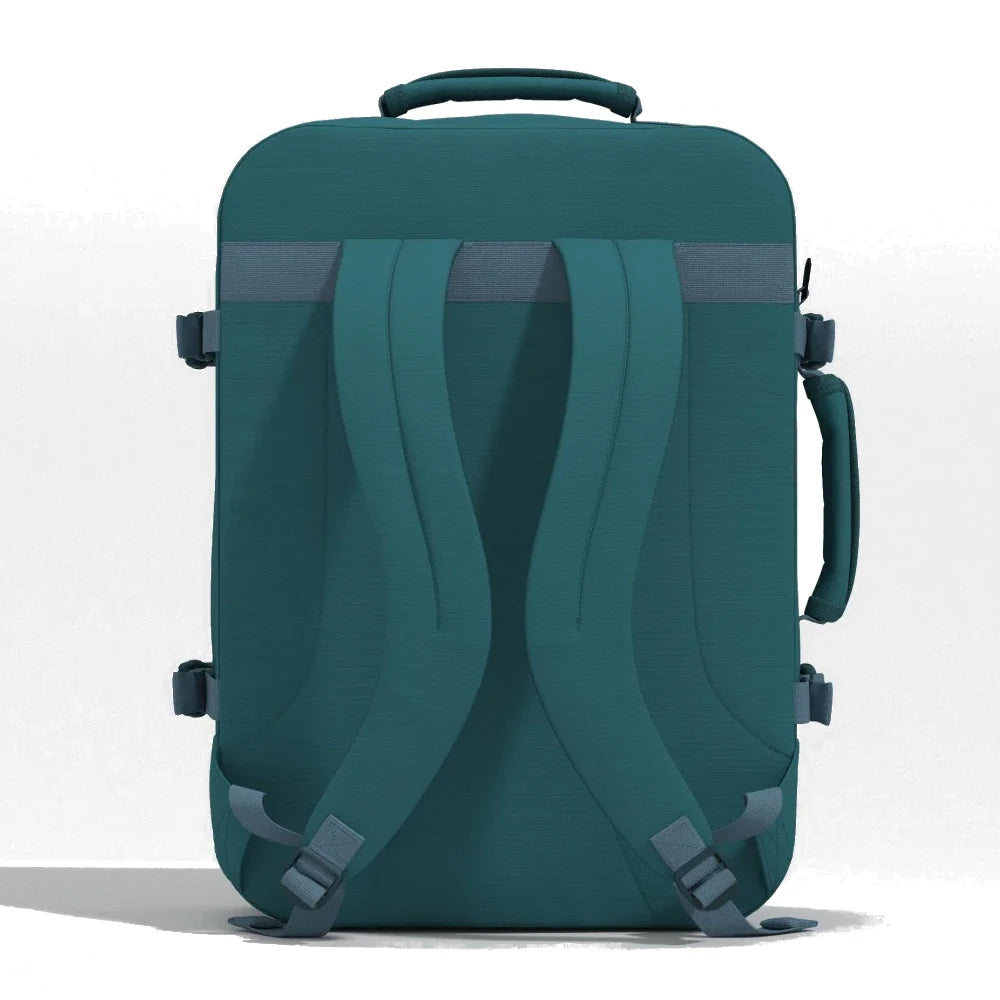 mochila-classic-44L-aruba-blue-CabinZero-costas-azul-petroleo