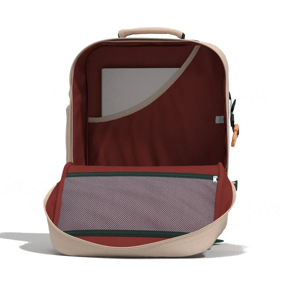 mochila-classic-44L-cebu-sands-CabinZero-interior-bege