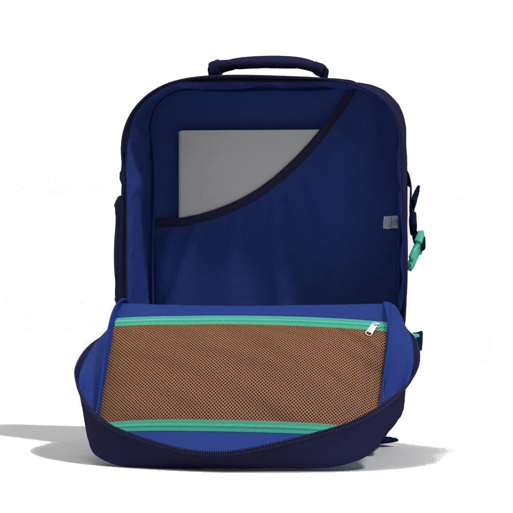 mochila-classic-44L-deep-ocean-CabinZero-interior-azul-escuro