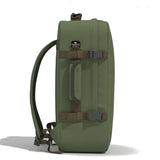 mochila-classic-44L-georgian-kaki-CabinZero-lado-verde-oliva