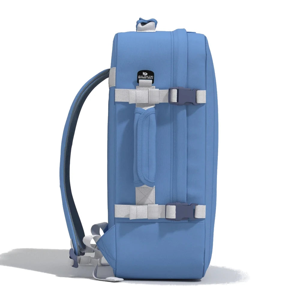 mochila-classic-44L-infinity-blue-CabinZero-lado-azul-ceu