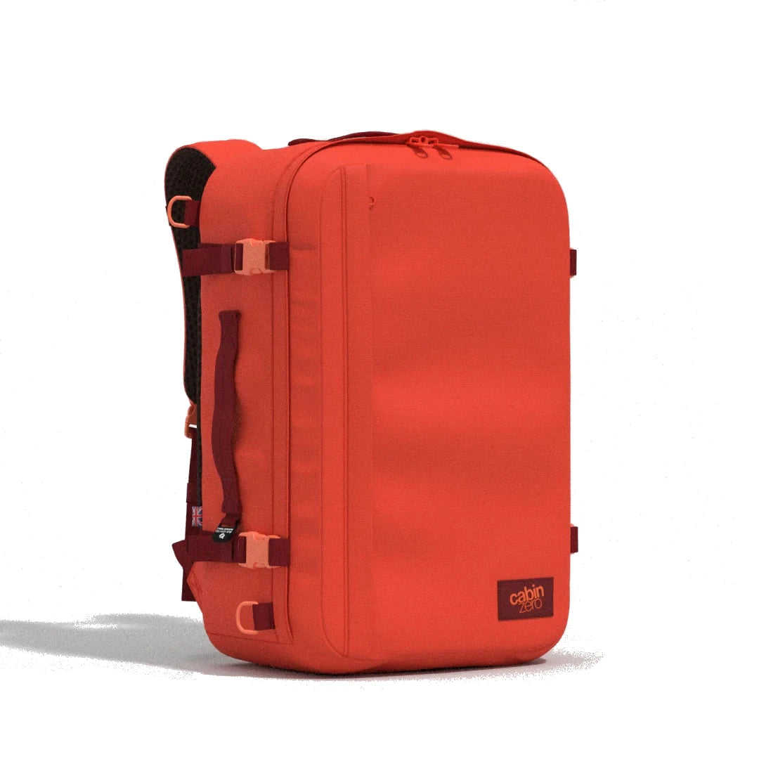 mochila-classic-plus-42l-tomato-festival-cabinzero-lado-vermelho