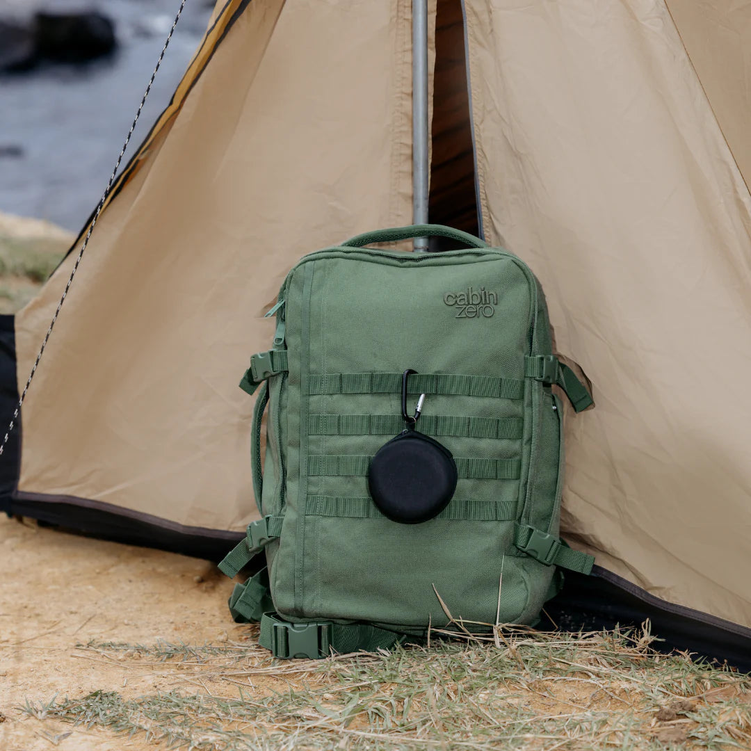 mochila-military-36l-mystic-green-cabinzero-lifestyle2-verde