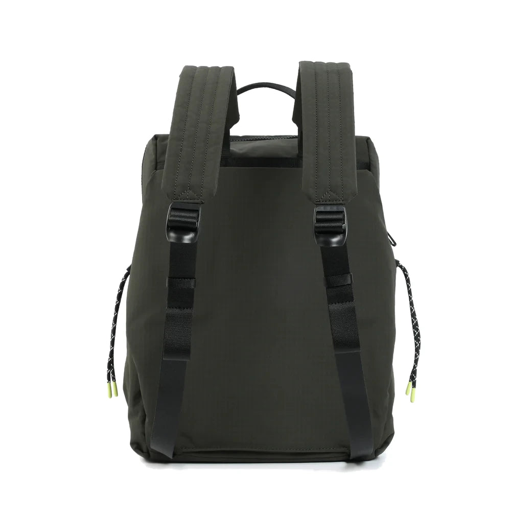 mochila-pc-14-polegadas-senhora-akira-black-ink-costas