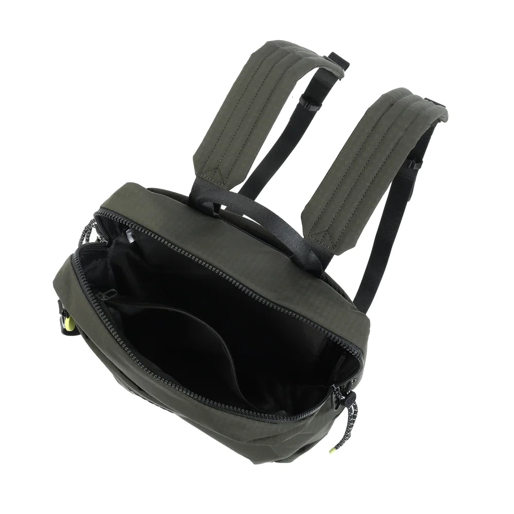 mochila-pc-14-polegadas-senhora-akira-black-ink-interior