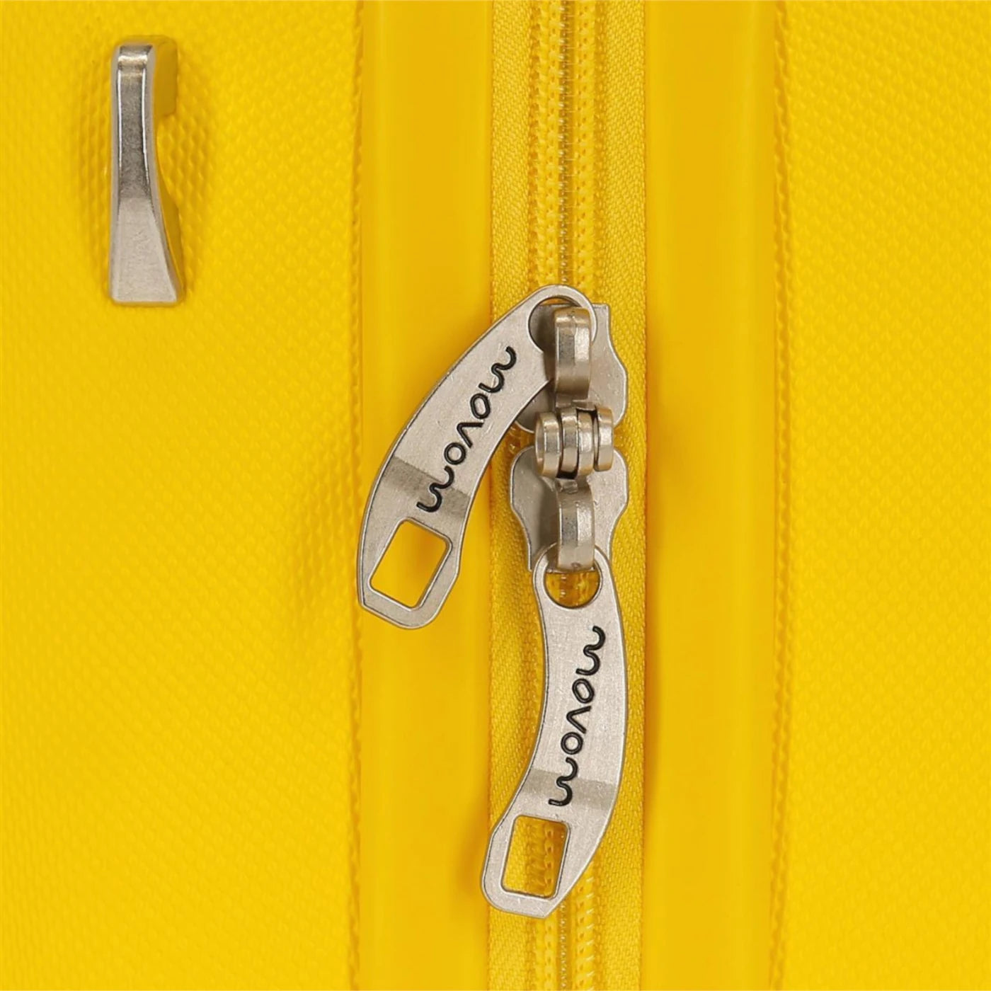 necessaire-viagem-rigido-riga-amarelo-cursores
