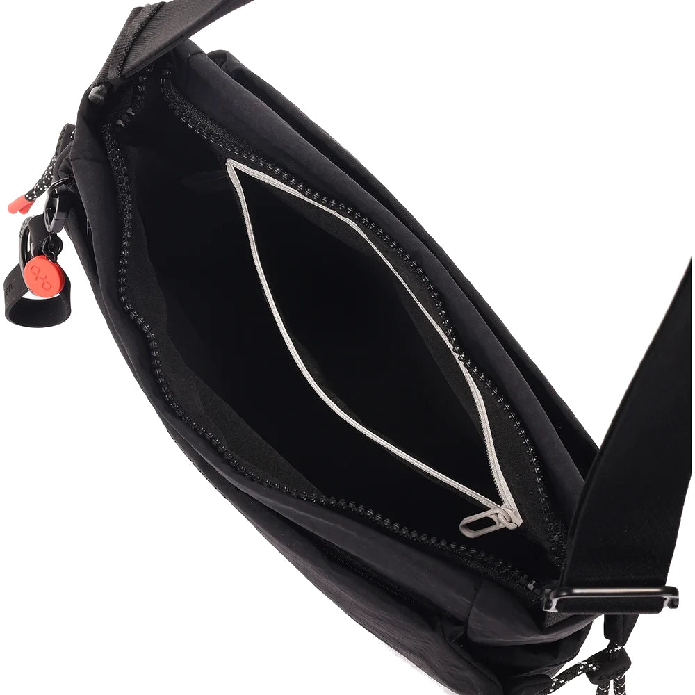 tiracolo-grande-makoto-black-interior