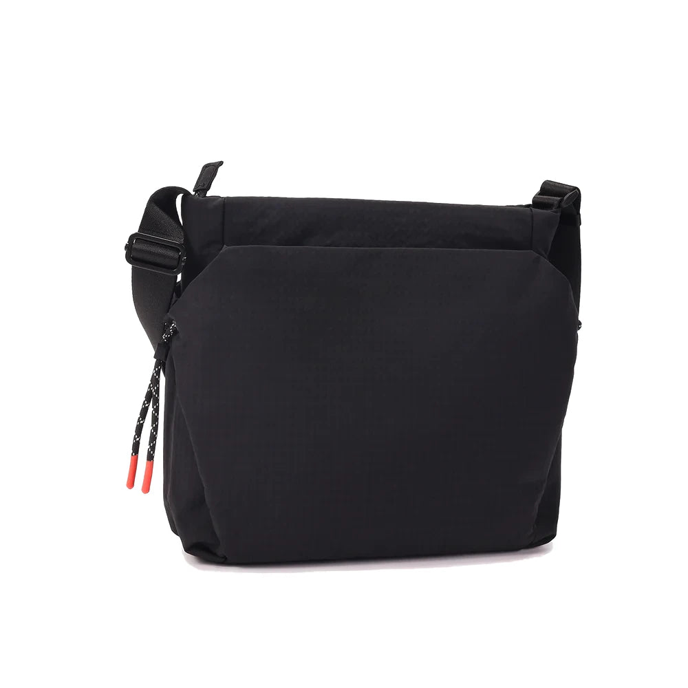 tiracolo-grande-makoto-black-tras